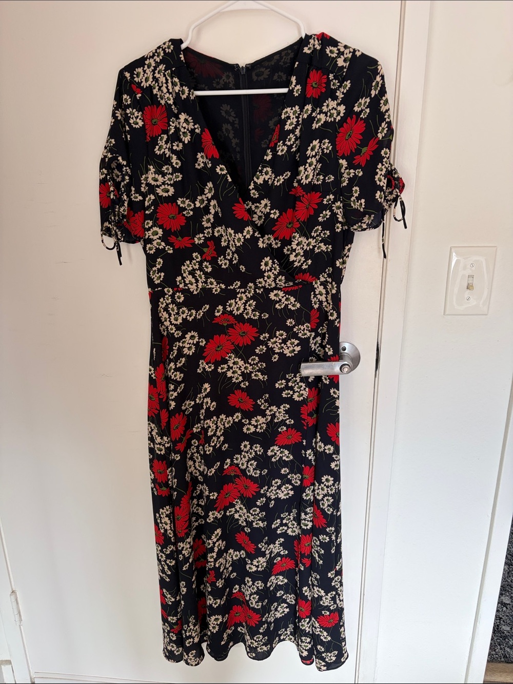 Madewell floral faux wrap front midi dress size 6 - Picture 2 of 4